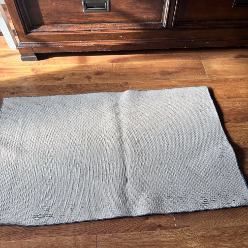 Navy and White Patterned Rug - Picture 4 of 5